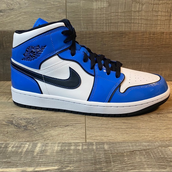 Jordan 1 Mid SE ‘Signal Blue’ - Picture 2 of 7